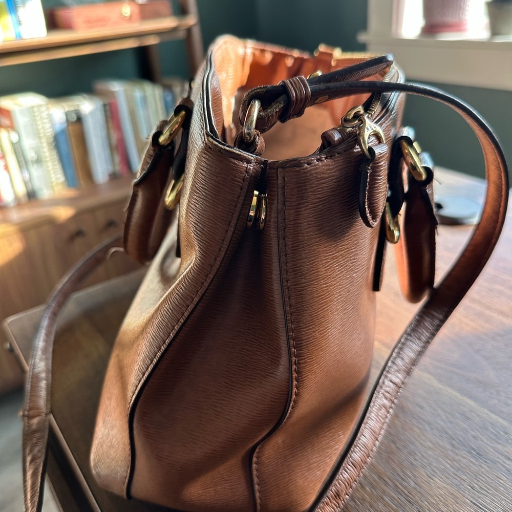 Lauren Ralph Lauren Tan Leather Satchel (significant flaws) - Picture 16 of 16